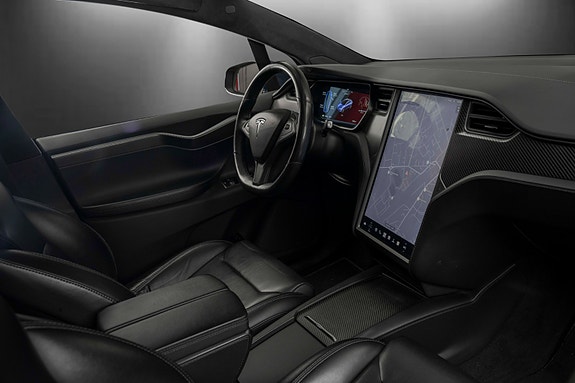 Tesla Model X 19 of 30