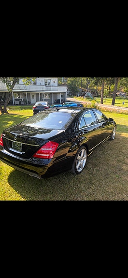 Mercedes-Benz S550 8 of 30