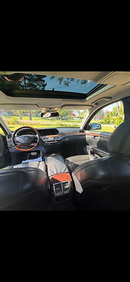 Mercedes-Benz S550 16 of 30