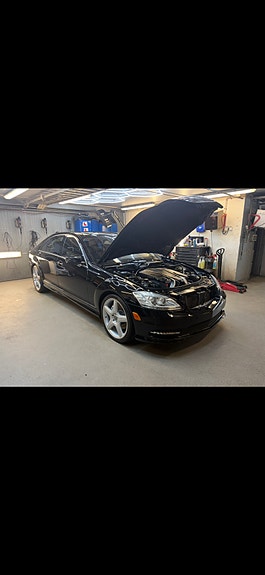 Mercedes-Benz S550 3 of 30