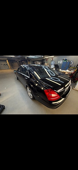 Mercedes-Benz S550 4 of 30