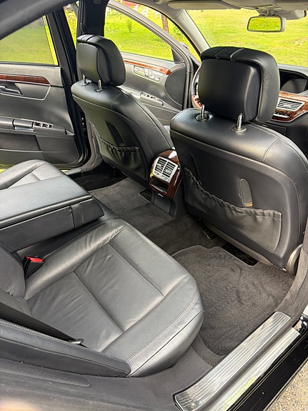 Mercedes-Benz S550 28 of 30