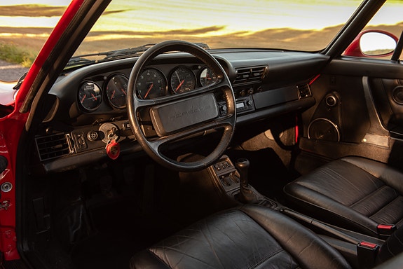 Porsche 911 4 of 30