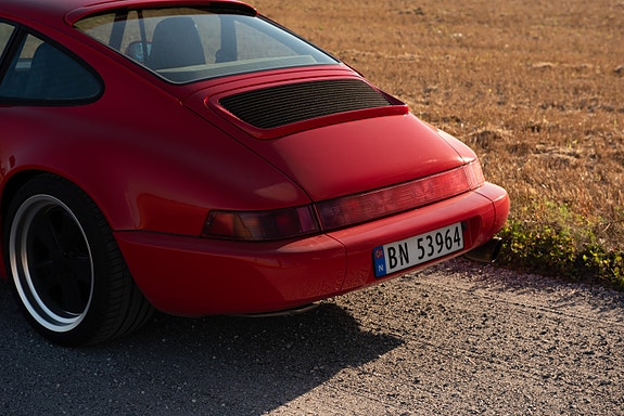 Porsche 911 19 of 30