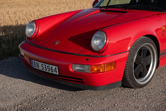 Porsche 911 14 of 30