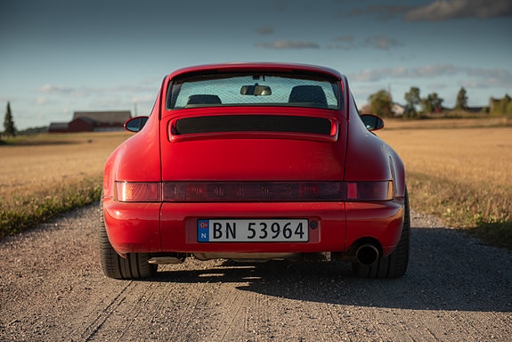 Porsche 911 21 of 30