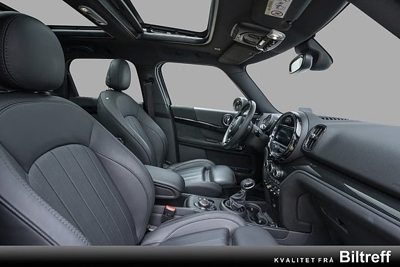 MINI Countryman Cooper SE 2 of 12