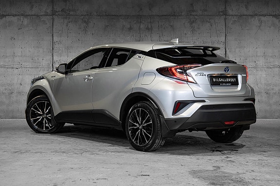 Toyota C-HR 7 of 30