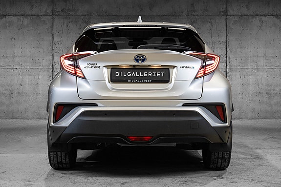 Toyota C-HR 9 of 30