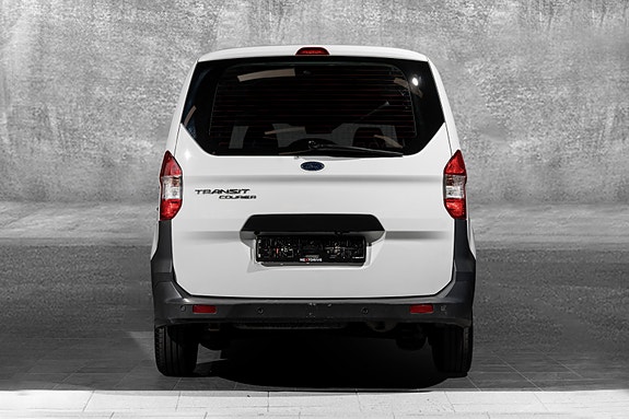 Ford Transit Courier 8 of 29