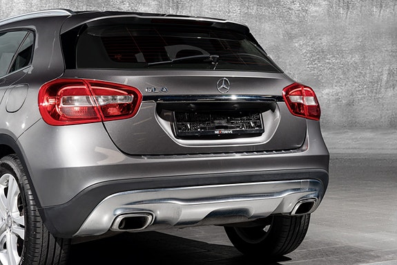 Mercedes-Benz GLA180 6 of 30