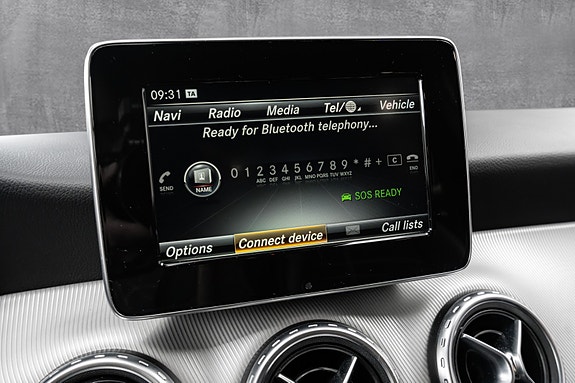 Mercedes-Benz GLA180 29 of 30