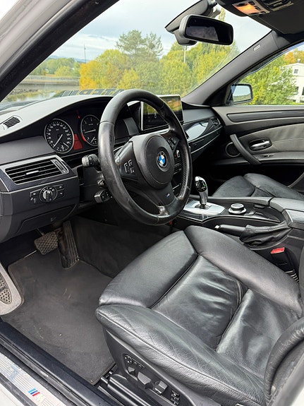 BMW 525d 15 of 29