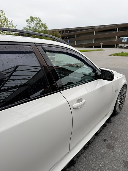 BMW 525d 3 of 29