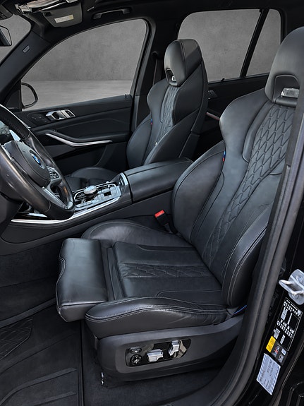 BMW X5 2 of 3