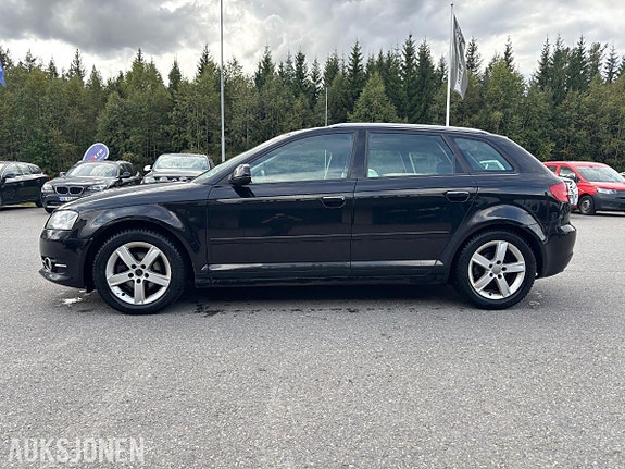Audi A3 8 of 12
