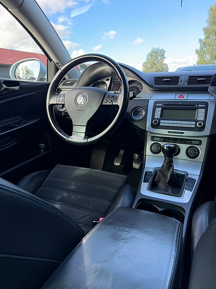 Volkswagen Passat 15 of 15