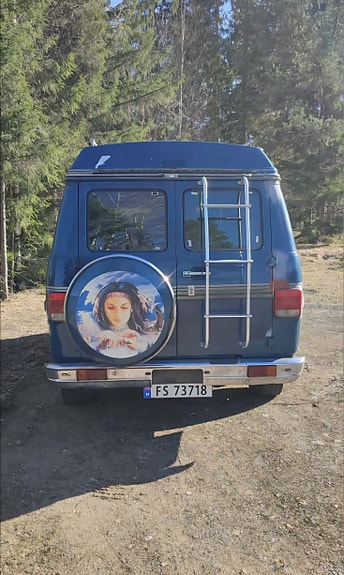 Chevrolet G30 3 of 20