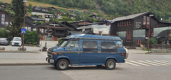Chevrolet G30 5 of 20