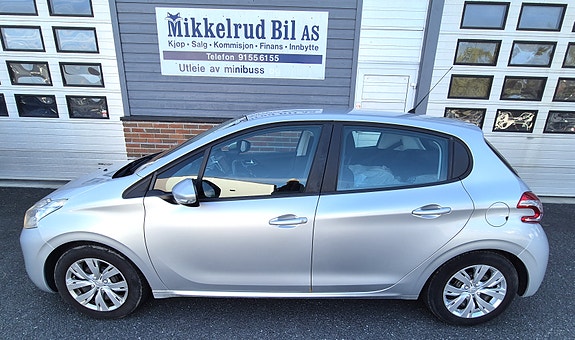 Peugeot 208 6 of 19