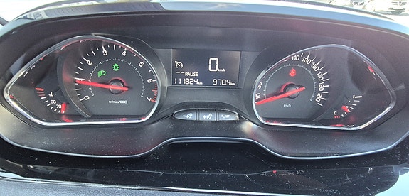 Peugeot 208 15 of 19