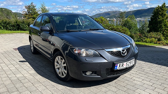 Mazda 3 2 of 30