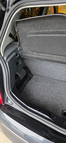 Volkswagen UP! 11 of 12