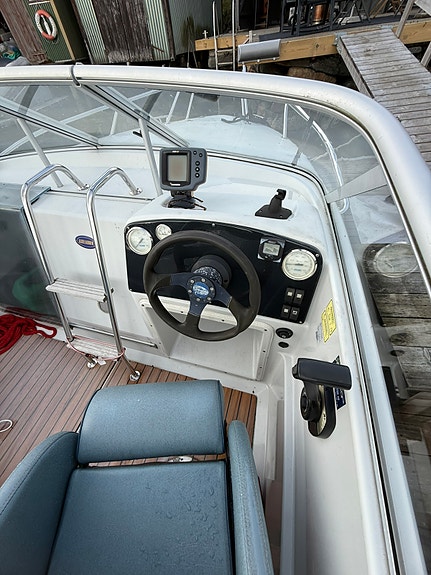 19’’ Askeladden med 135hk Mariner V6 8 of 19