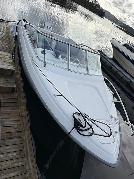 19’’ Askeladden med 135hk Mariner V6 7 of 19