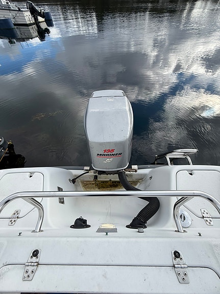 19’’ Askeladden med 135hk Mariner V6 15 of 19