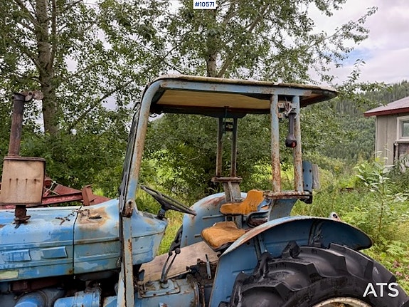 Ford 2000 2x4 traktor rep objekt 7 of 30