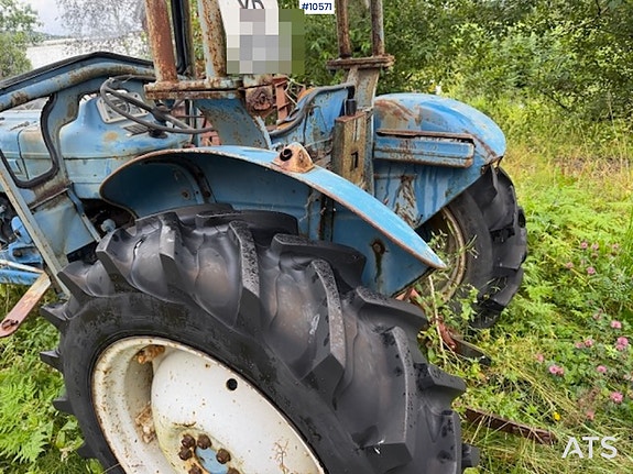 Ford 2000 2x4 traktor rep objekt 9 of 30