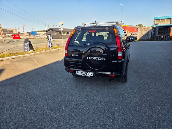 Honda CR-V 9 of 27