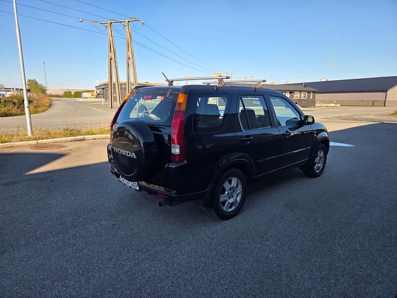 Honda CR-V 8 of 27