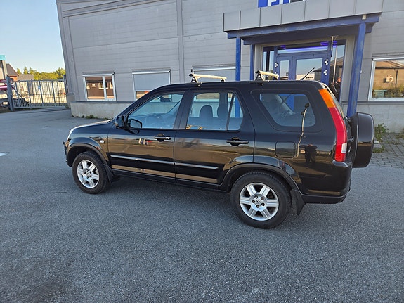 Honda CR-V 2 of 27