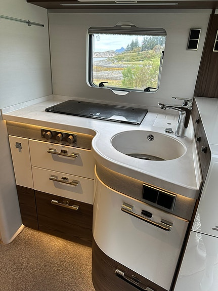 Hymer B890 ML 9 of 30