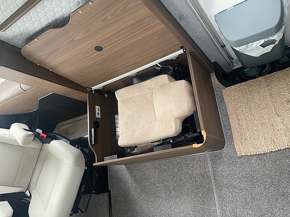 Hymer B890 ML 20 of 30