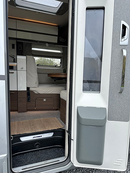 Hymer B890 ML 6 of 30