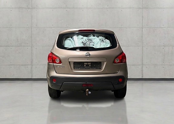 Nissan Qashqai 4 of 17