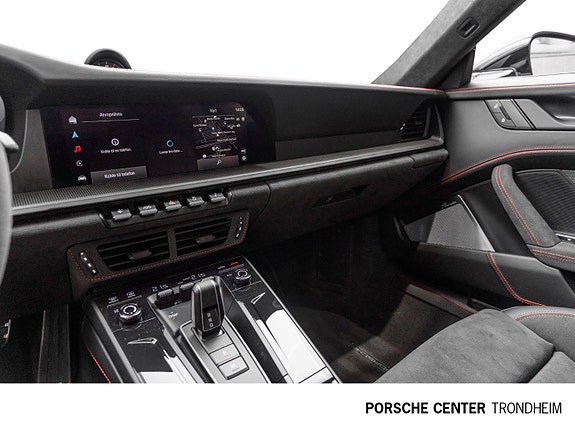 Porsche 911 15 of 30