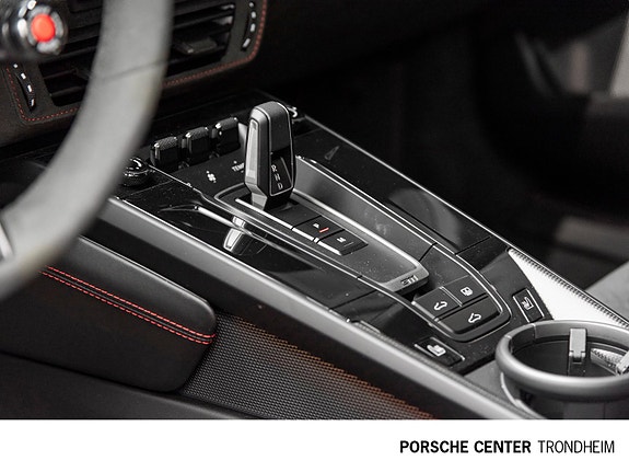 Porsche 911 28 of 30