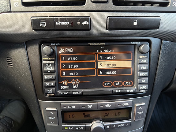 Toyota Avensis 18 of 29