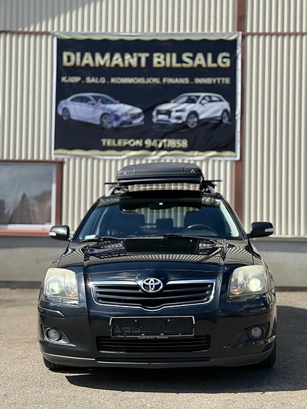 Toyota Avensis 2 of 29