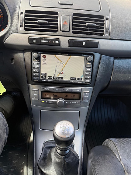 Toyota Avensis 17 of 29