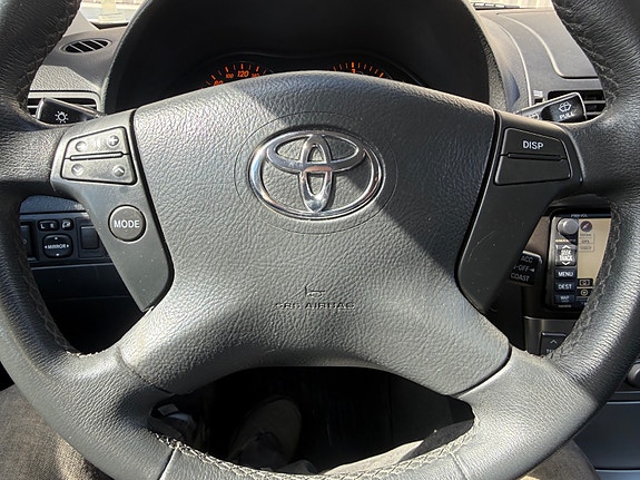 Toyota Avensis 12 of 29