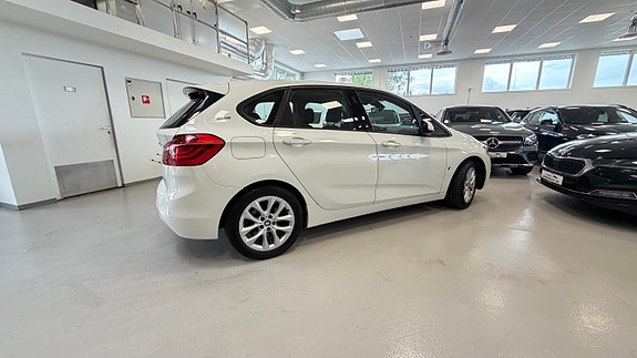 BMW 225xe 21 of 30