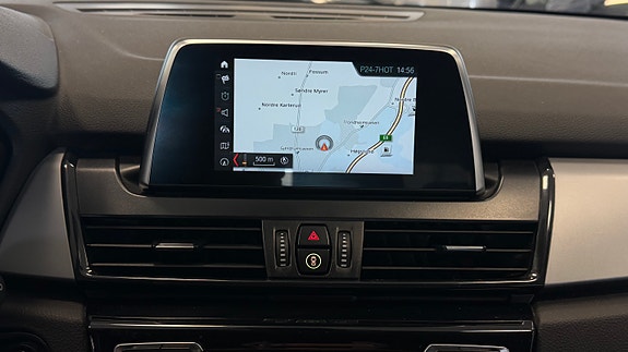 BMW 225xe 27 of 30
