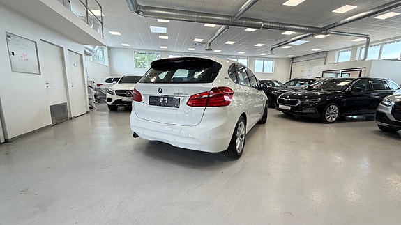 BMW 225xe 19 of 30