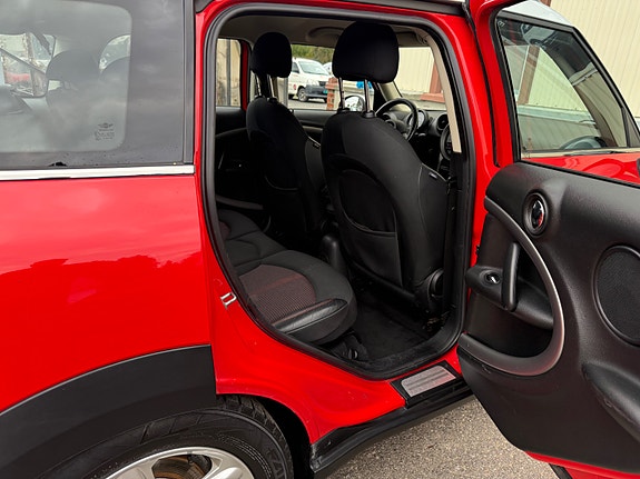 MINI Cooper 26 of 28