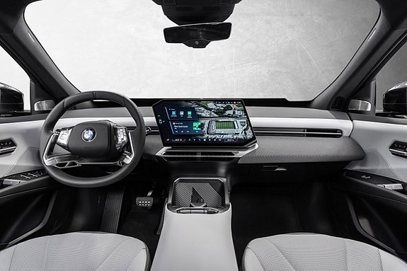BMW iX3 13 of 28